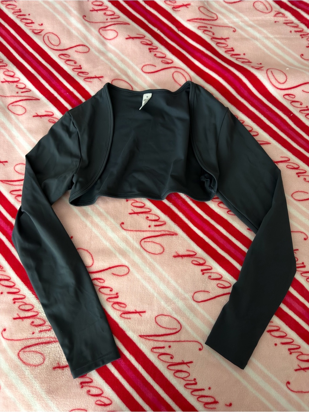 Navy Long-Sleeve Crop Shrug for Gym